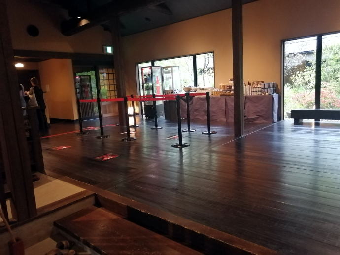 �V�R���򉄉H�̓��@�l�X�^���]�[�g�_�ˁy�����s���z